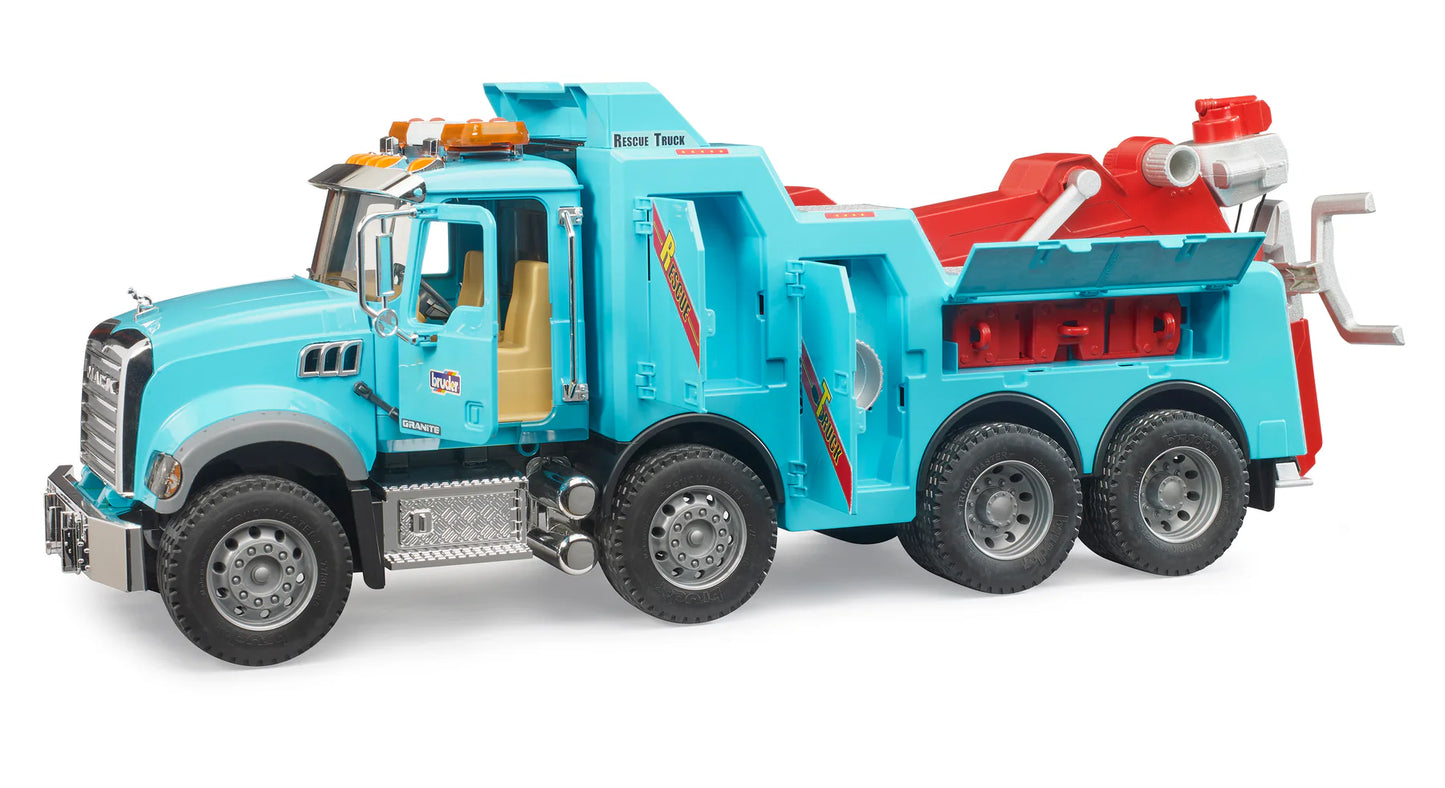 Bruder Mack Granite Heavy Tow