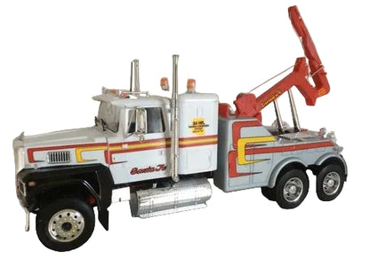 US Wrecker Truck Santa Fe